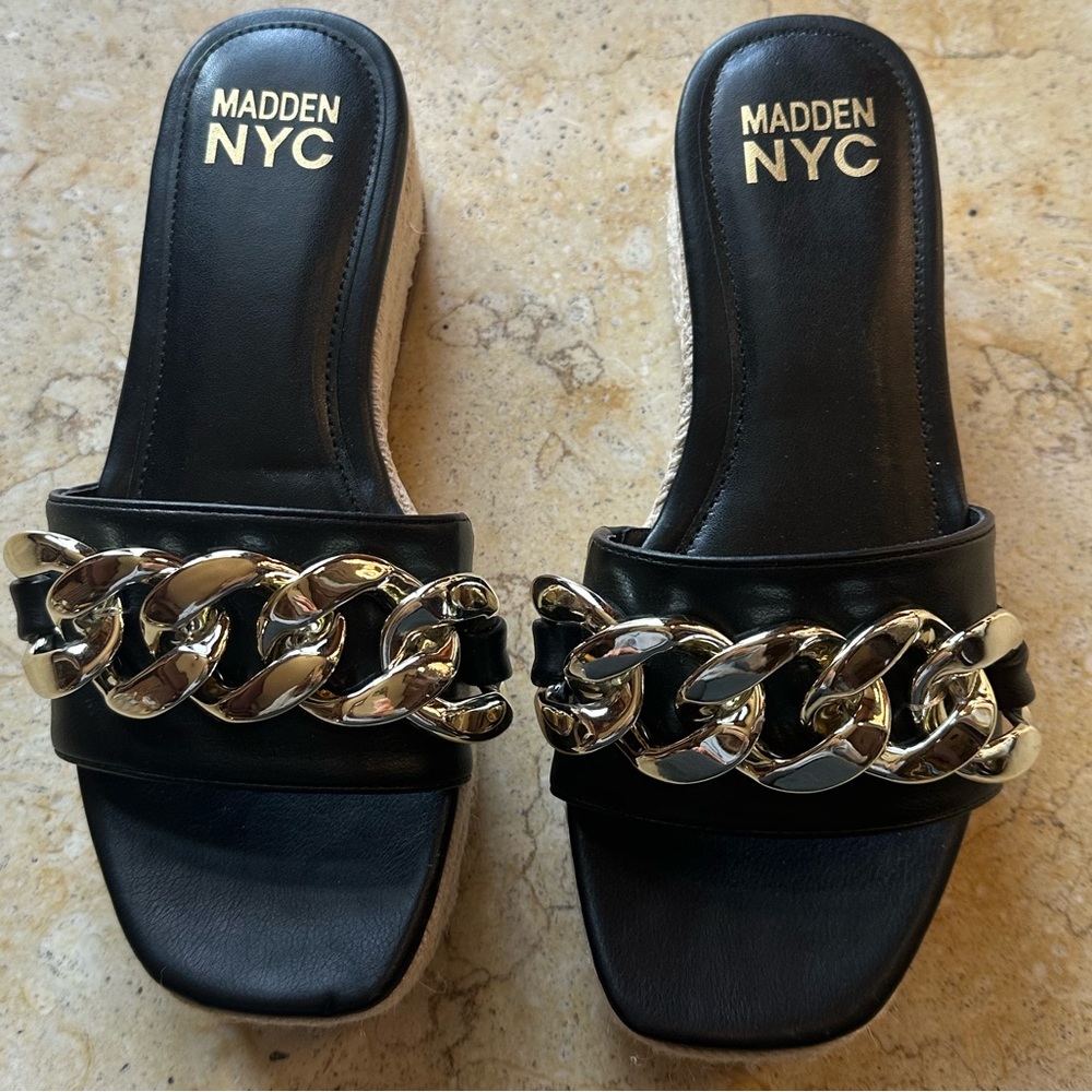 NWOT Madden NYC Chain Platform Espadrille Black/Gold